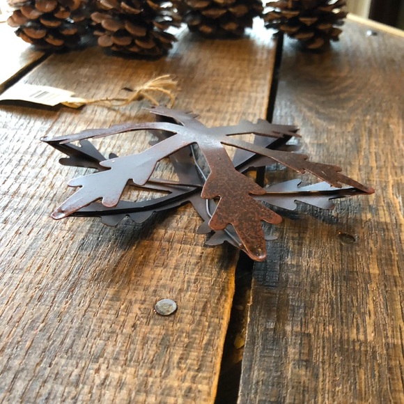 Rustic Christmas distressed metal snowflake tree ornaments - Picture 9 of 10